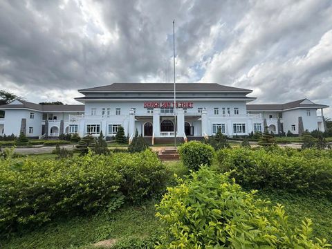 Khách sạn Tà Thiết