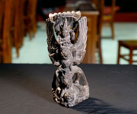 Bức tượng
